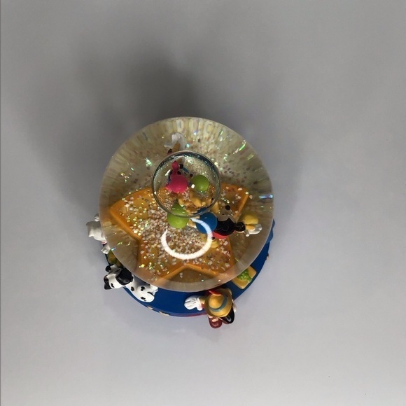 WALT DISNEY Hallmark 100th Birthday Musical Water Globe. - Picture 5 of 10